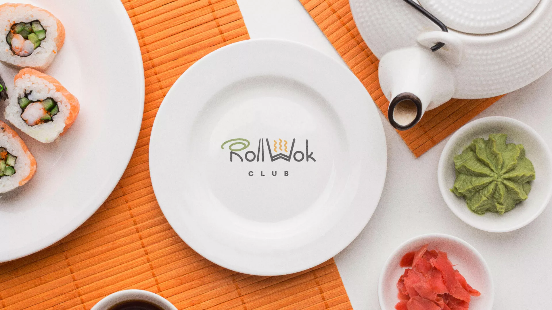 Разработка логотипа и фирменного стиля суши-бара «Roll Wok Club» в Балашове